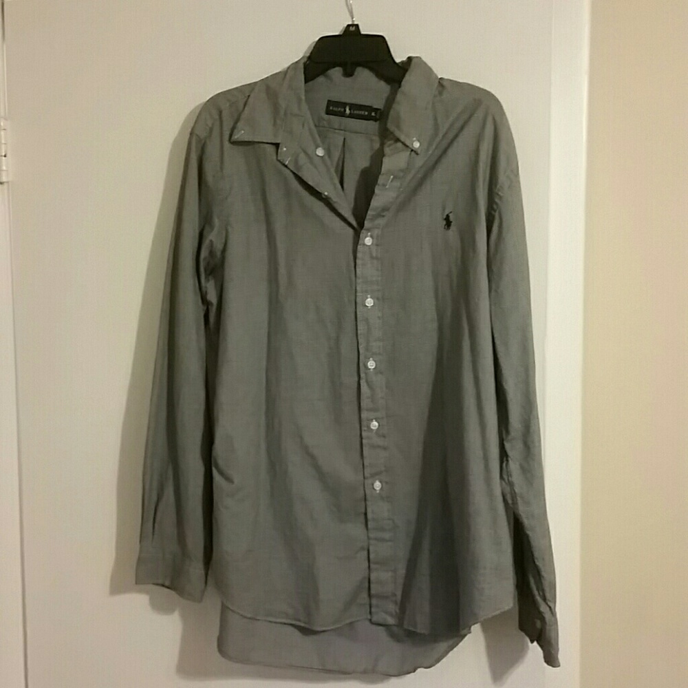 Black and white Polo xl